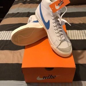 Nike Blazer Mid 77